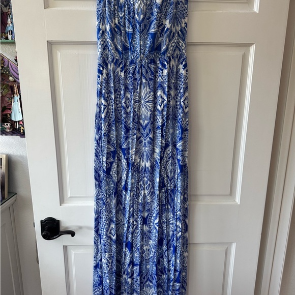 Blue and White Patterned Maxi Dress - Picture 2 of 5